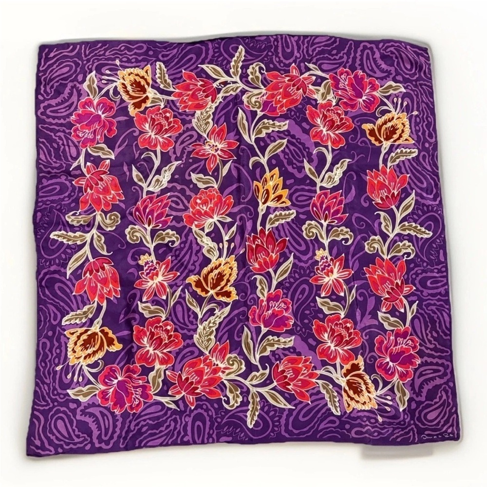 Oscar de la Renta Silk Scarf Purple Paisley Floral Made In Japan Vintage Luxury